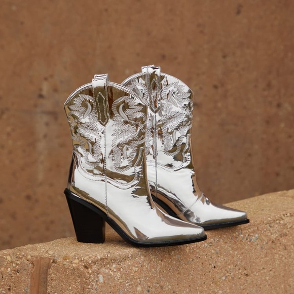 Billini Shoes - Billini Sergio Silver Chrome Pointed-Toe Western Boots
